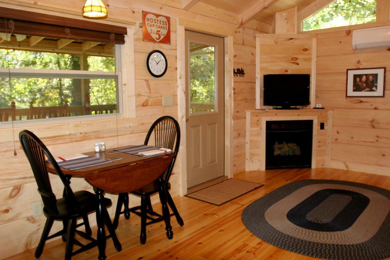 Vila Pine Gables Cabins Lake Lure Exteriér fotografie