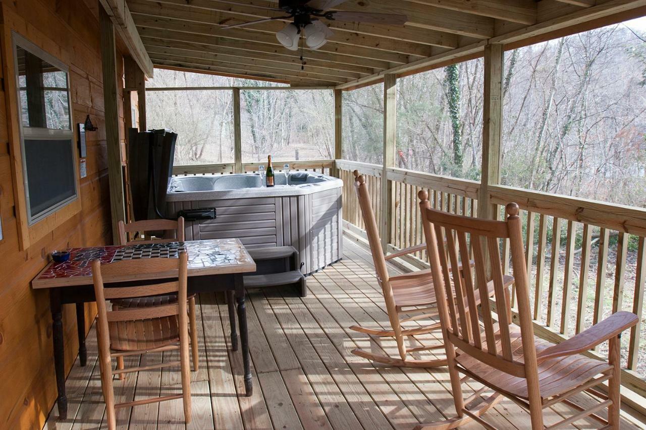 Vila Pine Gables Cabins Lake Lure Exteriér fotografie