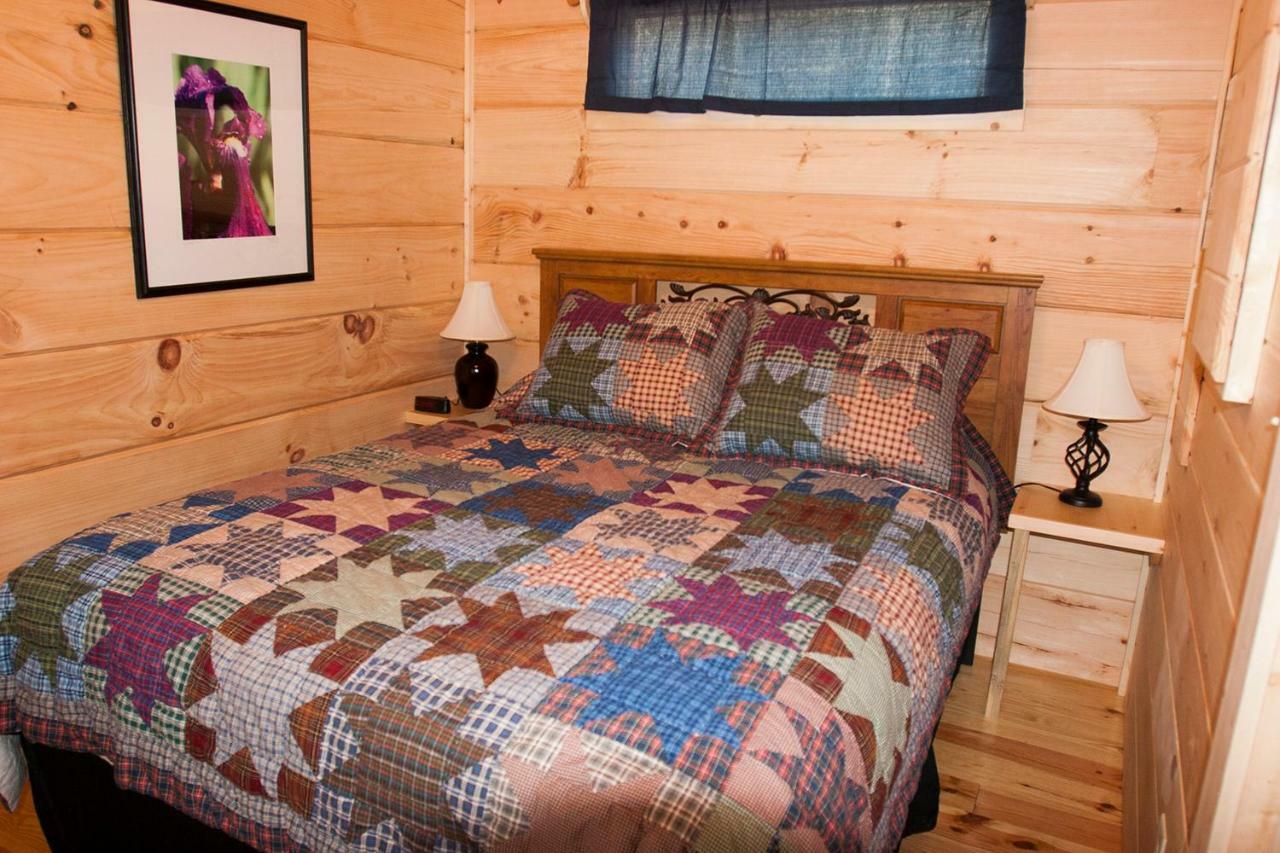 Vila Pine Gables Cabins Lake Lure Exteriér fotografie