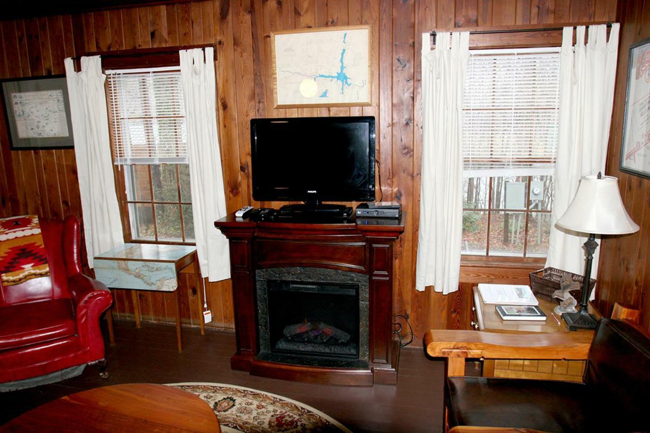Vila Pine Gables Cabins Lake Lure Exteriér fotografie