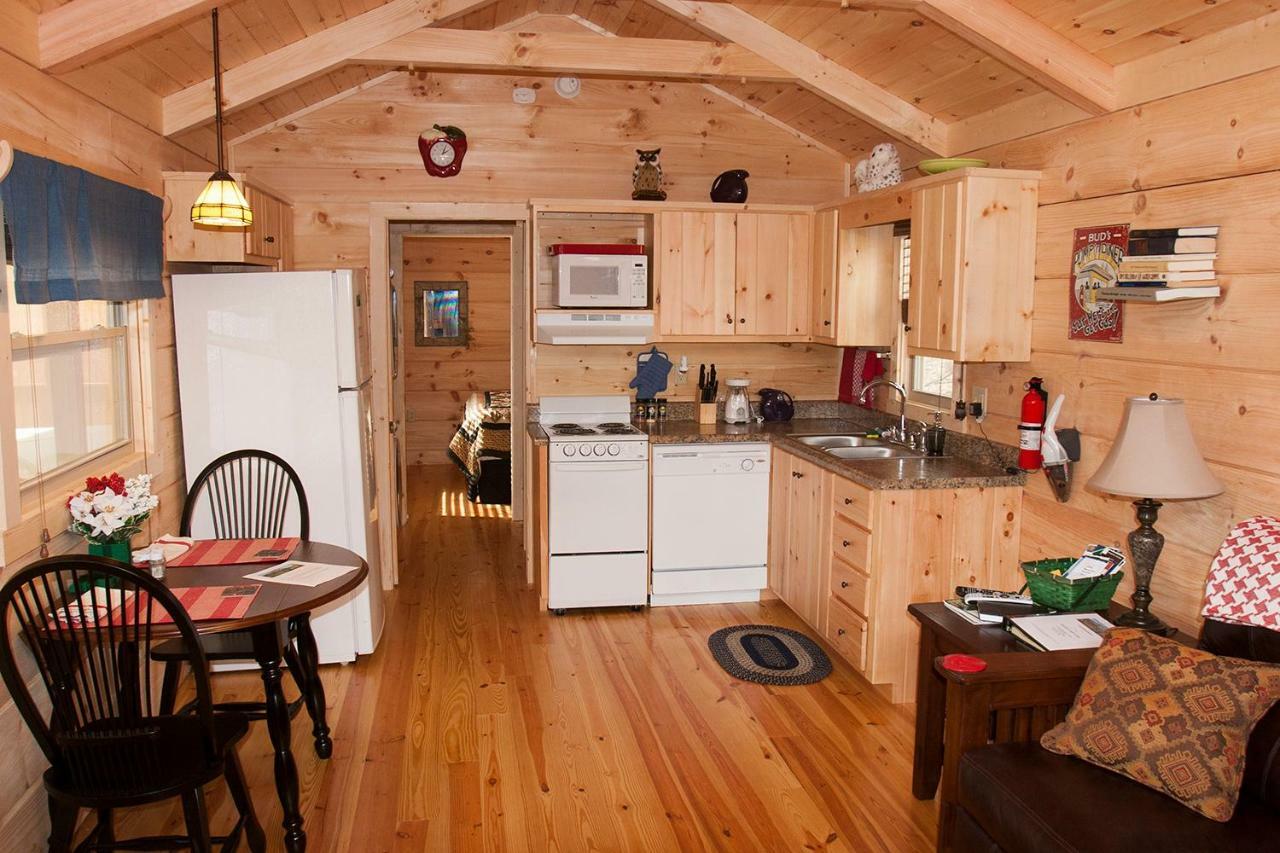 Vila Pine Gables Cabins Lake Lure Exteriér fotografie